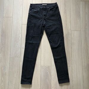 Levi’s 721 High Rise Skinny Black Jeans Size 29
